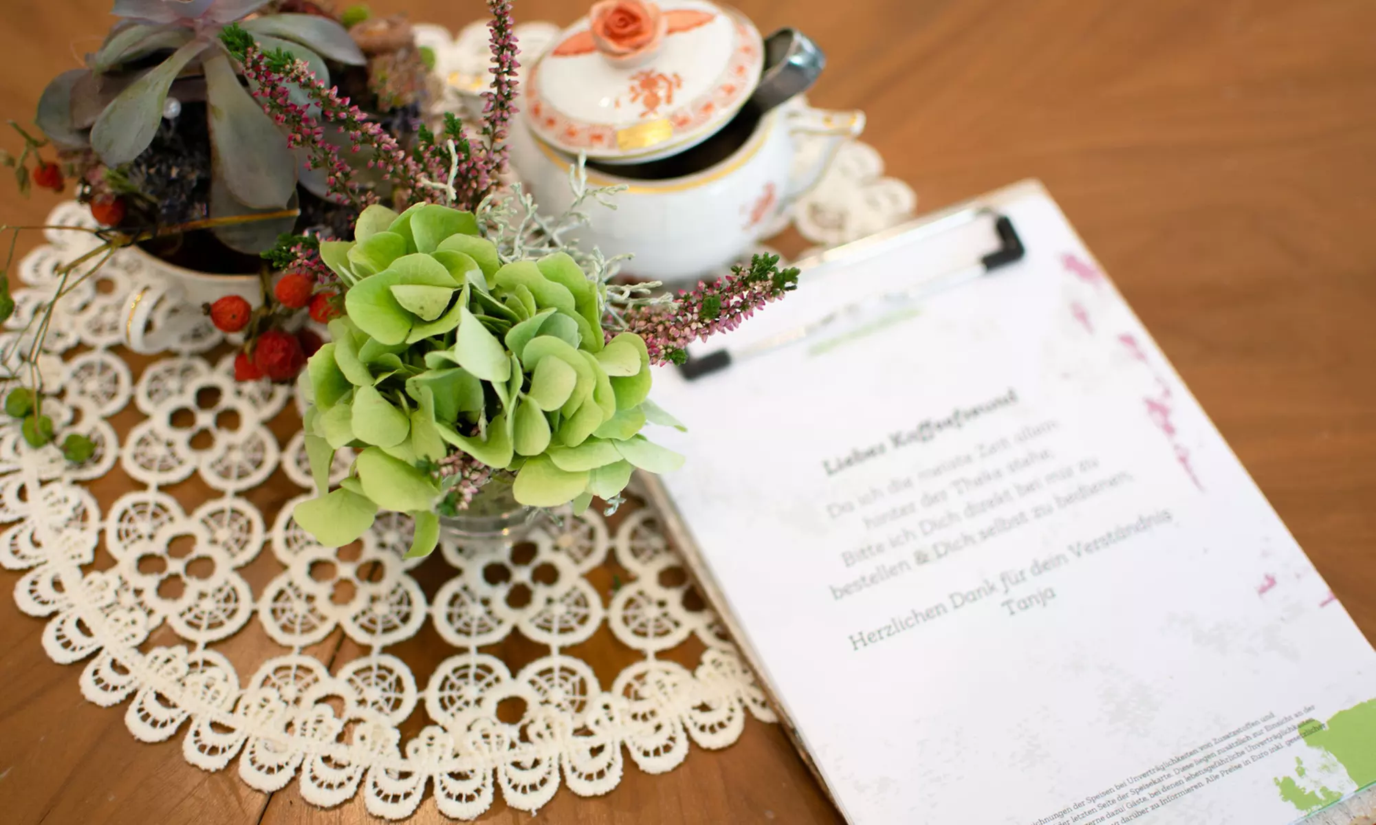 Tapas-Platte inkl. Glas Wein oder Aperitif für 2 oder 4 Personen