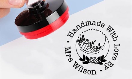 1 personalisierbarer Stempel mit eigenem Text in Design nach Wahl (Versandkosten exklusive) - Justyling