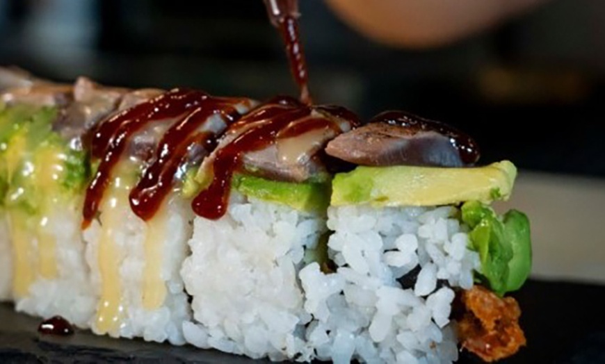 Image 8: Menú nikkei o peruano de autor para dos personas