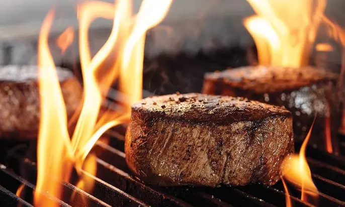 Share a 1kg or 2kg Tomahawk Steak Meal with Cocktails or Wine!