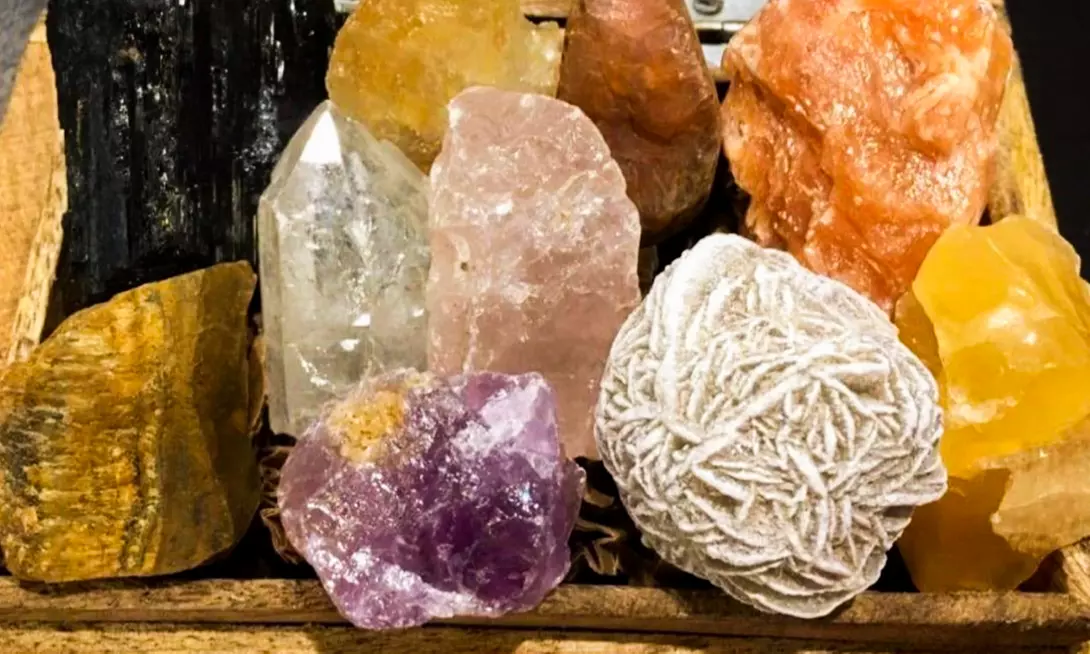 Up to 50% Off on Psychic / Astrology / Fortune Telling at Fortune Teller Miss nina - Second Medium