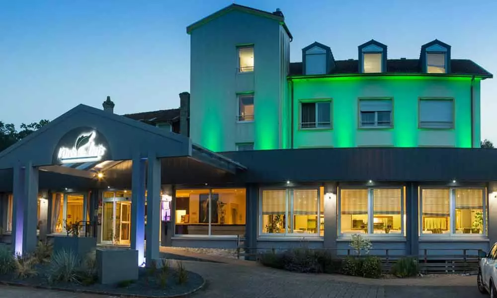 Lorraine: chambre double Standard ou Privilège avec petit-déjeuner et spa pour 2 personnes à L'Orée du Bois Hôtel et Spa - Primary Image