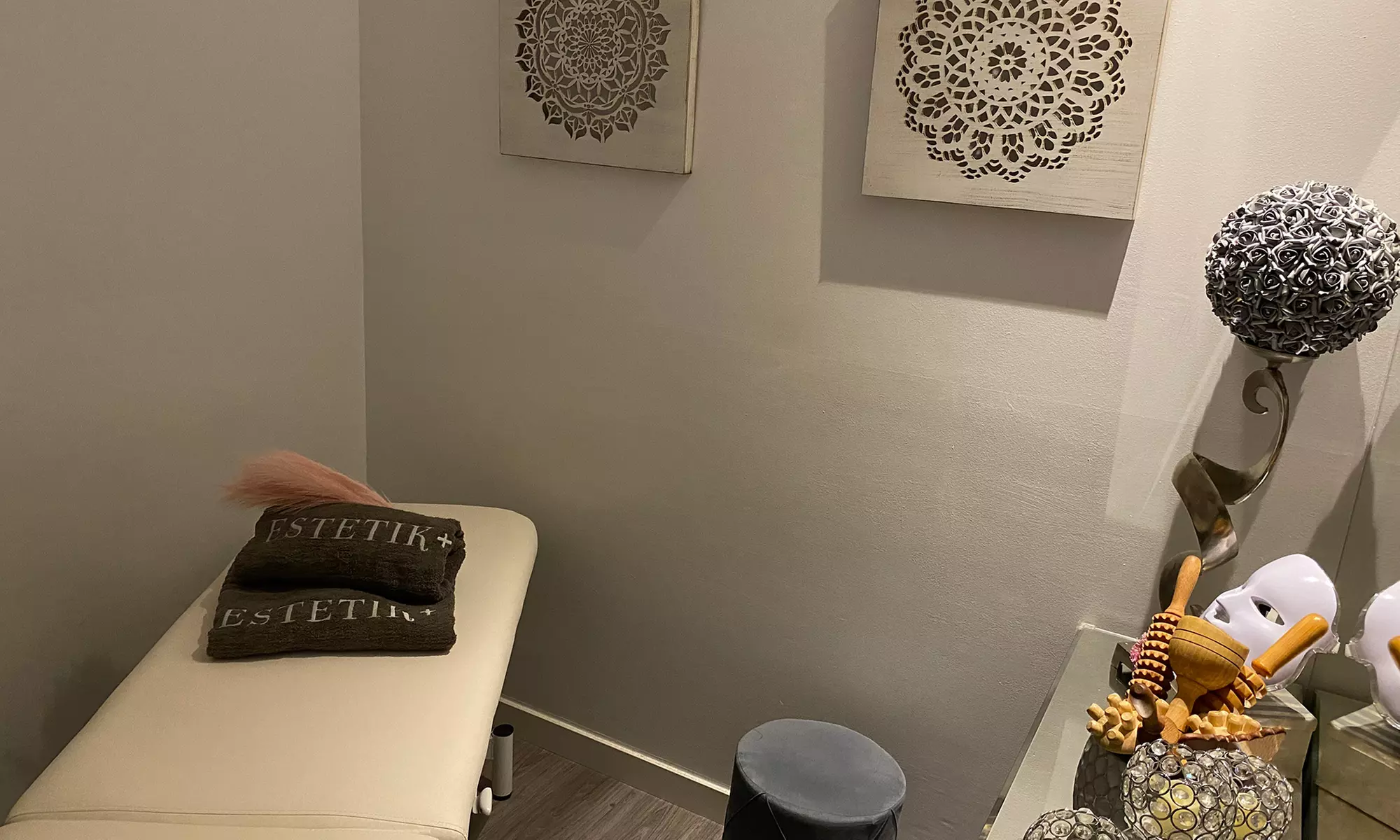 Tratamiento facial efecto lifting relajante y regenerador