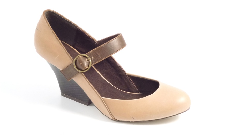 Image 5: Peep-Toe Wedge Shoes