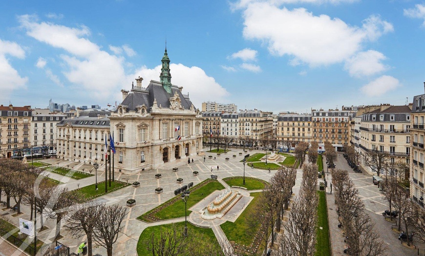 Image 1: Western Paris: Double Room for Two