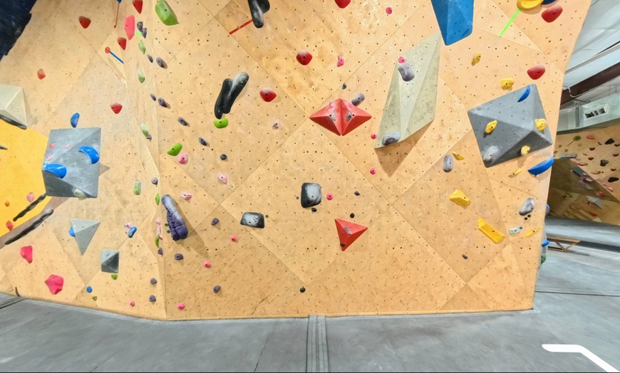 Image 5: Day Passes for All Ages – Climb, Play, and Conquer Indoors