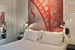 Cerca de París: habitación doble clásica/superior (opción desayuno) para 2 en Hôtel Alpha Paris Eiffel by Patrick Hayat - Second Medium
