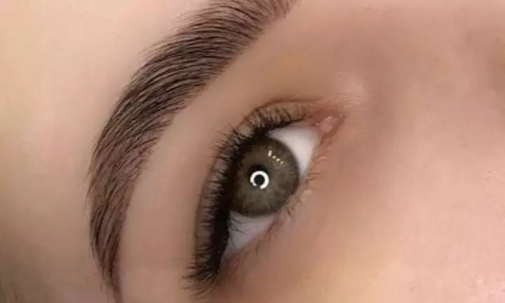 Lifting y tinte de pestañas y/o laminado y depilación de cejas