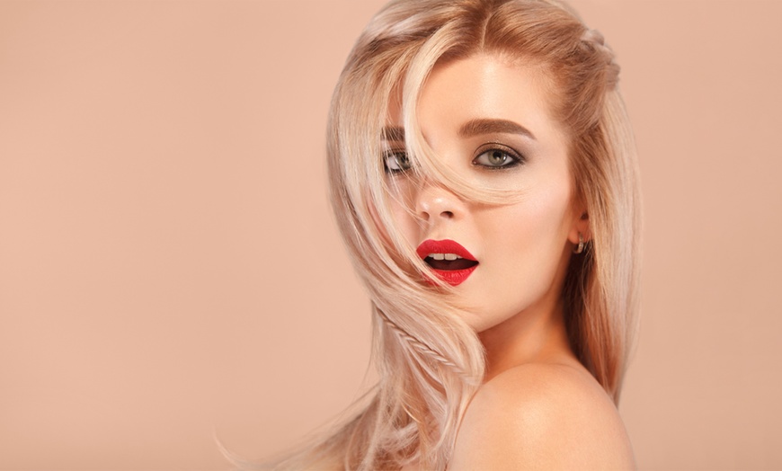 Image 1: Waxing on Choice of Area + Optional Eyebrow or Full Face Threading