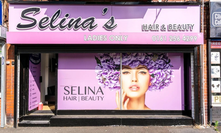 Image 7: One HydraGlow Facial at Selina Hair And Beauty Salon