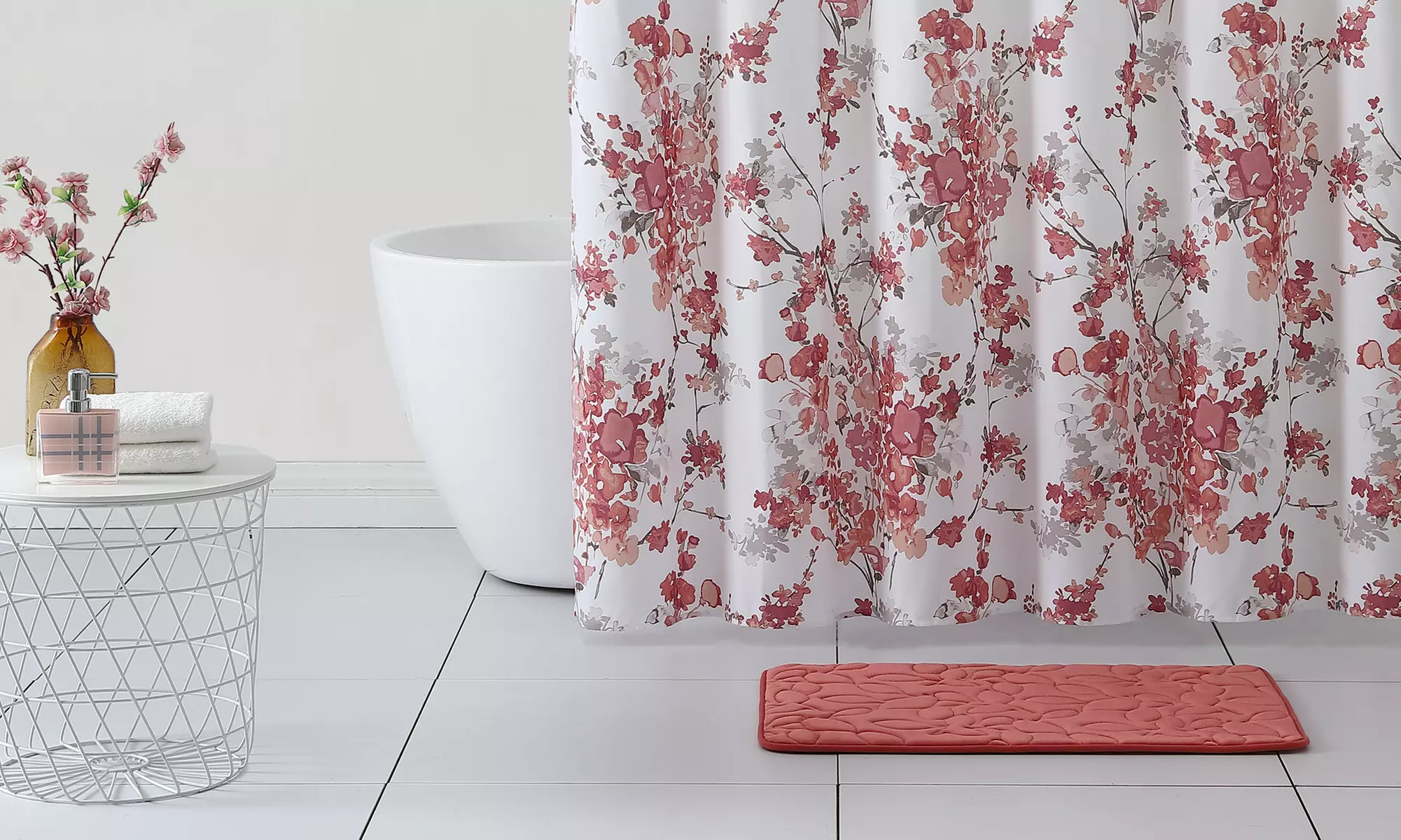 Lulu Bathroom Accessories - Primary Image