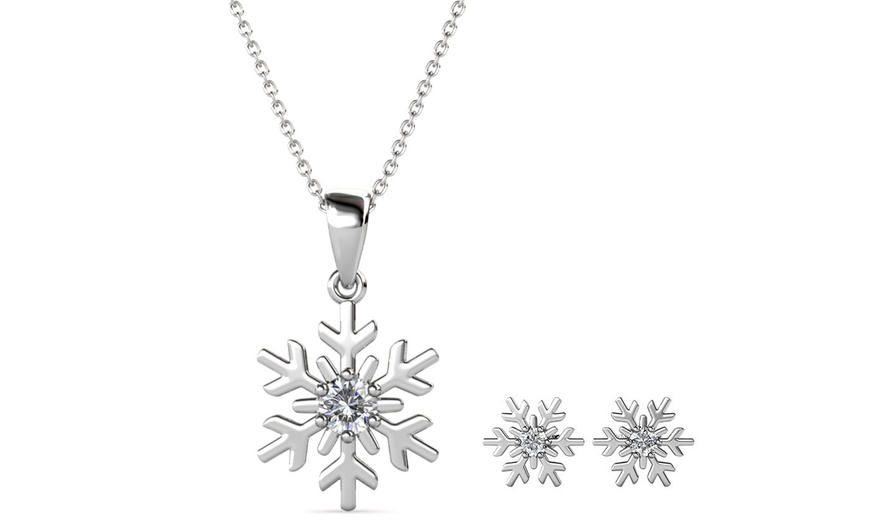 Image 4: Swarovski Christmas Tree Pendant Necklace