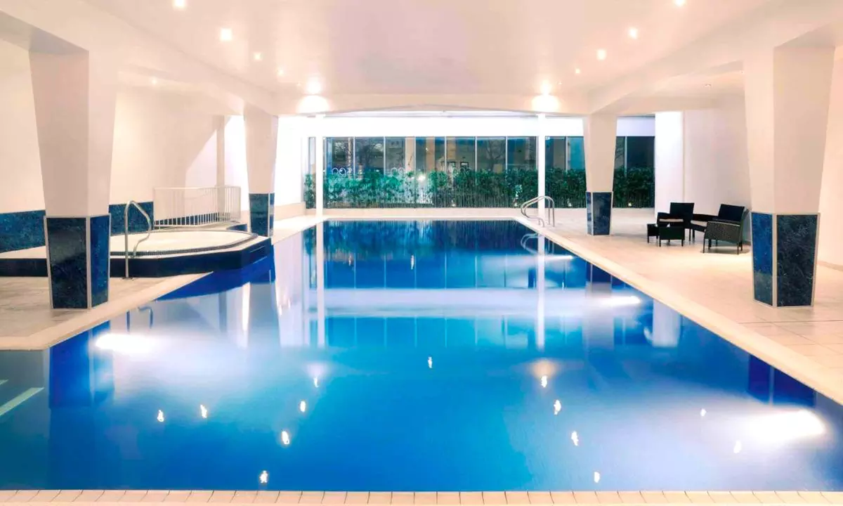 Cardiff: 4* Classic Double or Twin Room with Breakfast & Late CheckOut