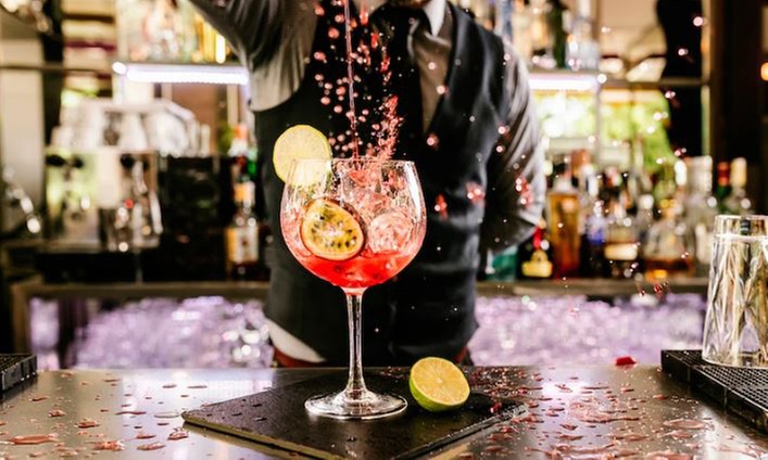 Cours en ligne "Cocktails et mixologie"