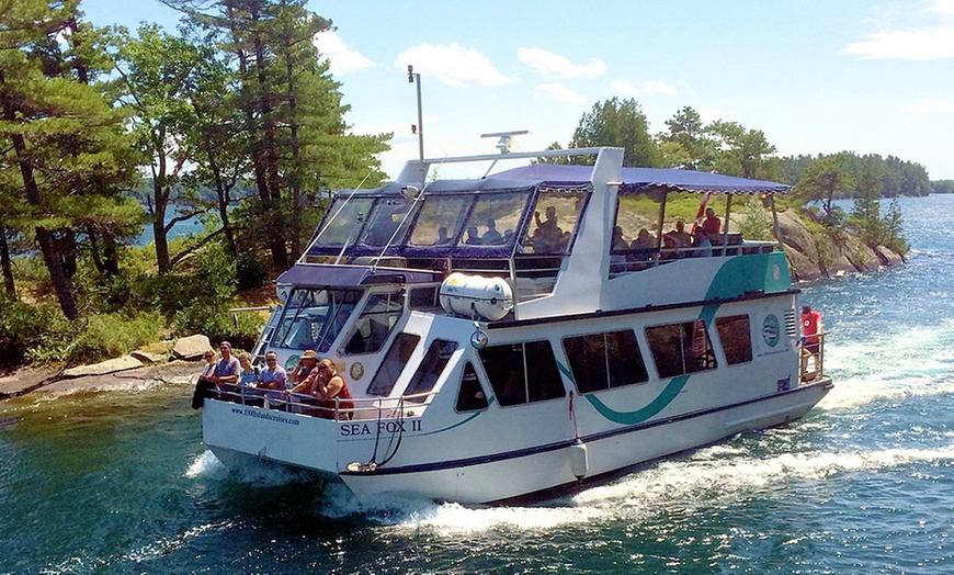 Image 1: Cruises on the Thousand Islands