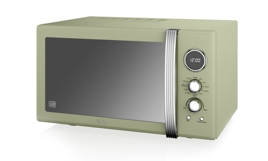 Image 10: Swan Retro Microwave and Grill