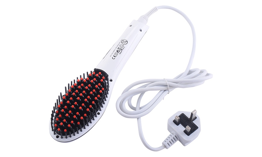 Image 6: Hair Straightener Brush