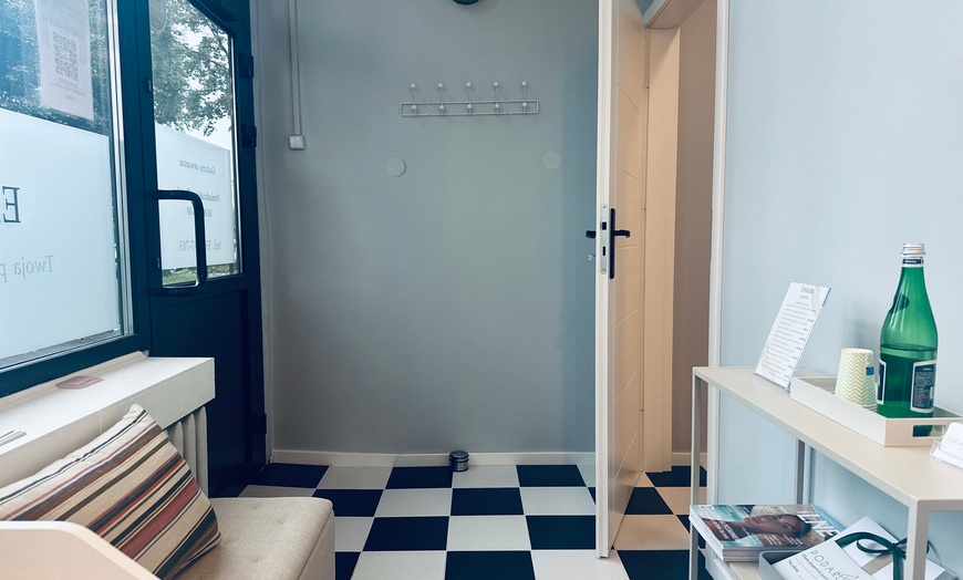 Image 3: Relaksacyjny masaż całego ciała lub lifting twarzy Kobido