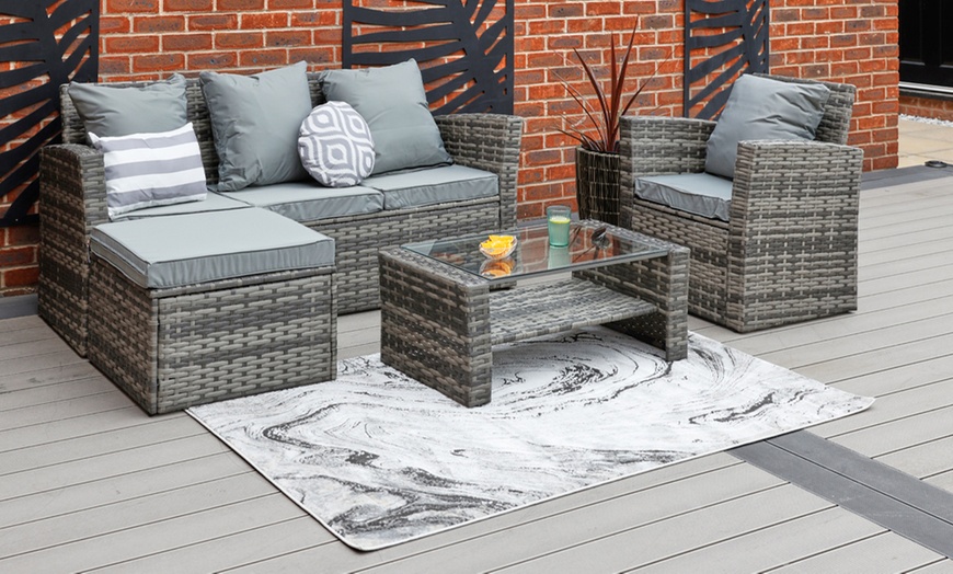 Image 7: Garden Rattan-Effect Furniture Set with Rain Cover