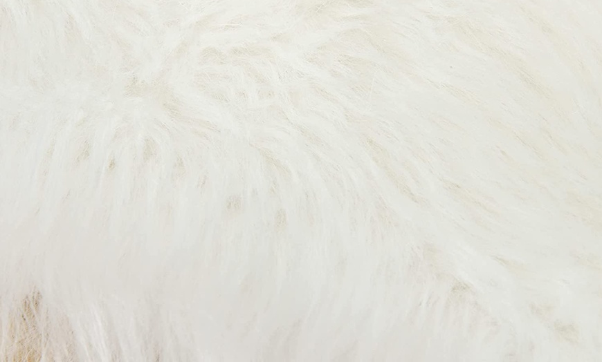 Image 7: HomCom Fluffy White Rug