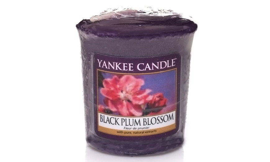 Image 13: 3-Pack of Yankee Candle Votives