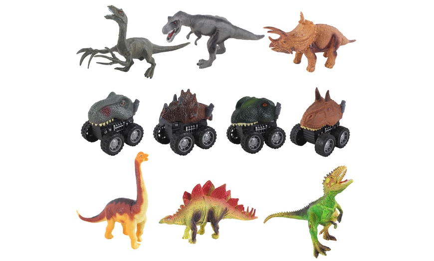 Image 2: Dinosaurs Play Set