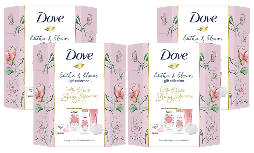 Image 10: Dove Bath and Bloom Collection 