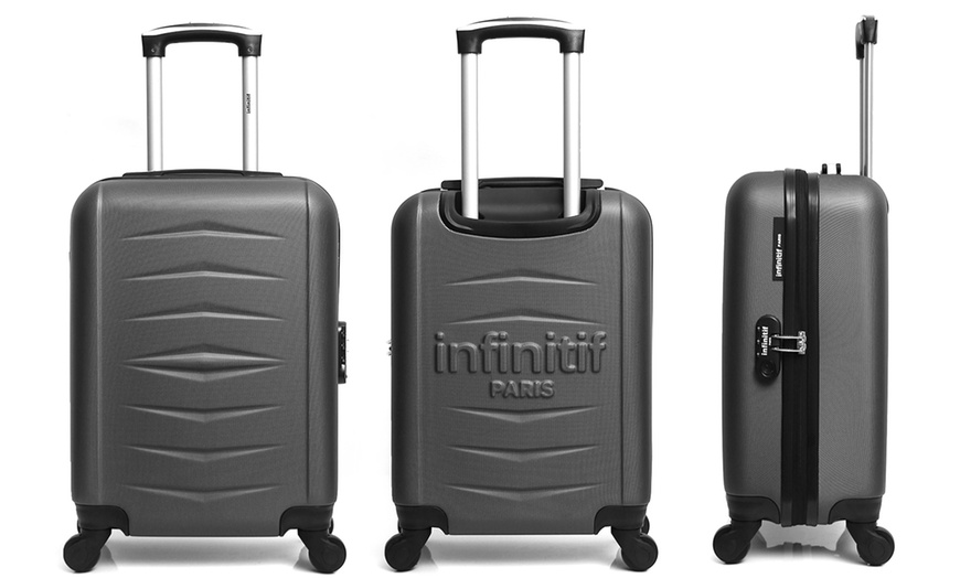 Image 26: Cabin and Vanity Case Luggage Set