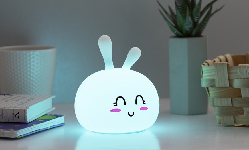 Image 8: Silicone Night Light for Children