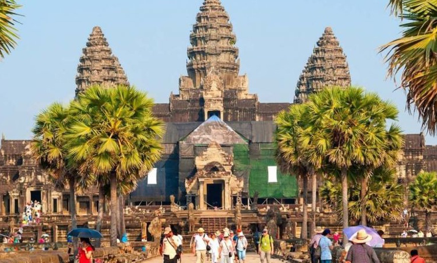 Image 3: Vietnam & Cambodia: 15 Nights Getaway with Meals
