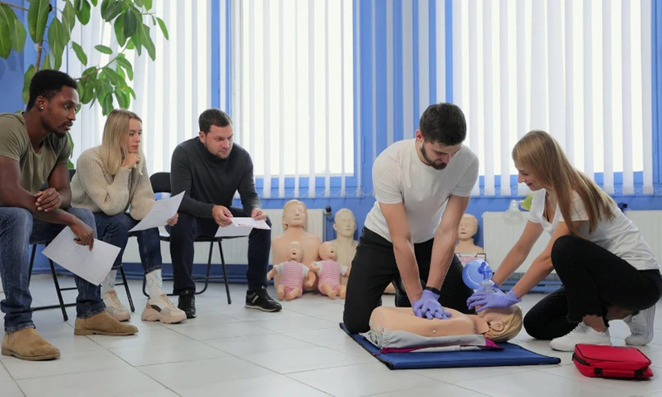 Comprehensive CPR & First Aid Course Online