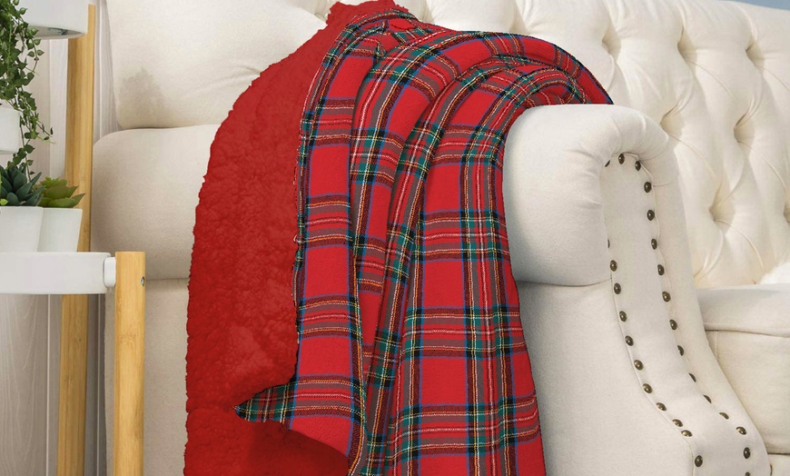 Image 30: Sherpa-Kuscheldecke