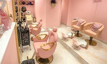 One Session of Classic Facial for refreshing and glowing look - MAISON BLOOM SALON