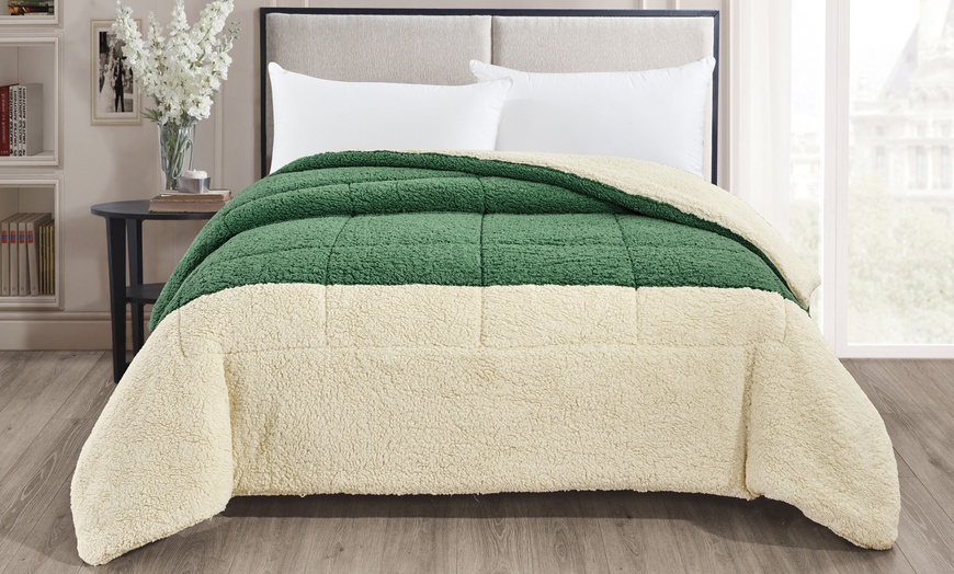 Image 4: Dubbelzijdige sprei