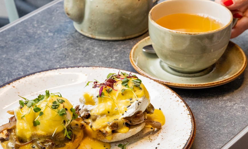 Image 8: Brunch with coffee, tea or juice & One Glass of Prosecco