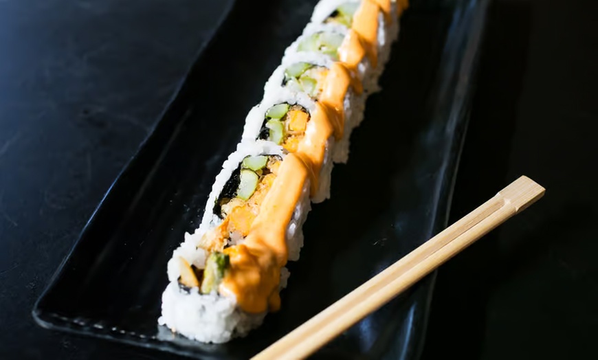 Image 15: Thai Dining with Cocktails at Sea Thai Restaurant & Bistro