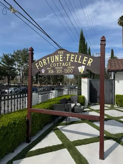 89% Off on Psychic/Astrology/Fortune Teller at Psychic Garden