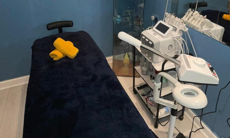 Image 2: 60-Minute Deep Cleansing Facial with Optional Paraffin Wax, and More