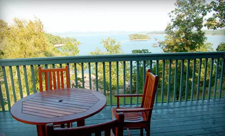 $55 for a One-Night Stay with Breakfast at Lakeview Lodge ($115 Value) - Primary Image