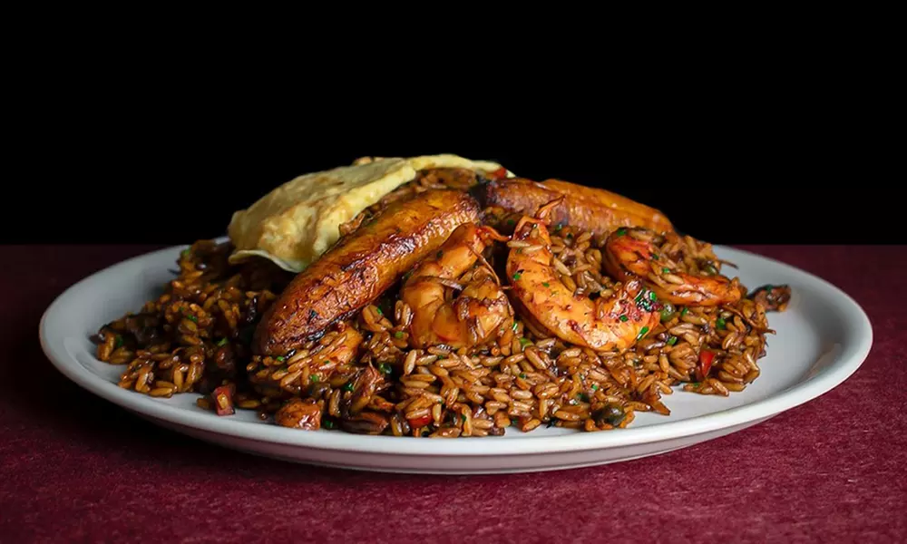 Sabores únicos: menú ecuatoriano para 2 o 4 personas