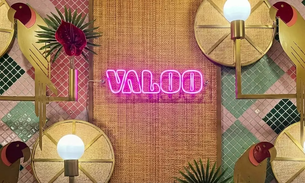 Menú VALOO para 2 o 4 personas en plena plaza del Ayuntamiento