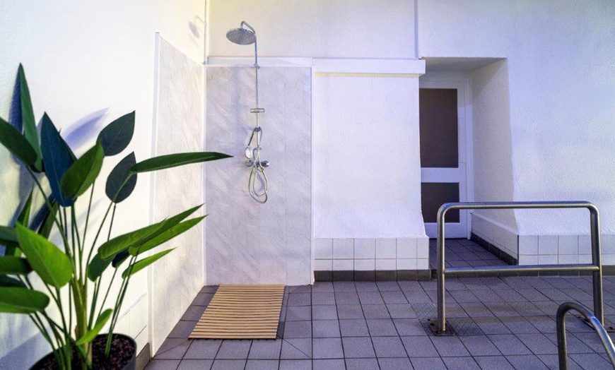 Image 14: 4* Derbyshire: Standard Double or Twin Room Stay with Breakfast & More