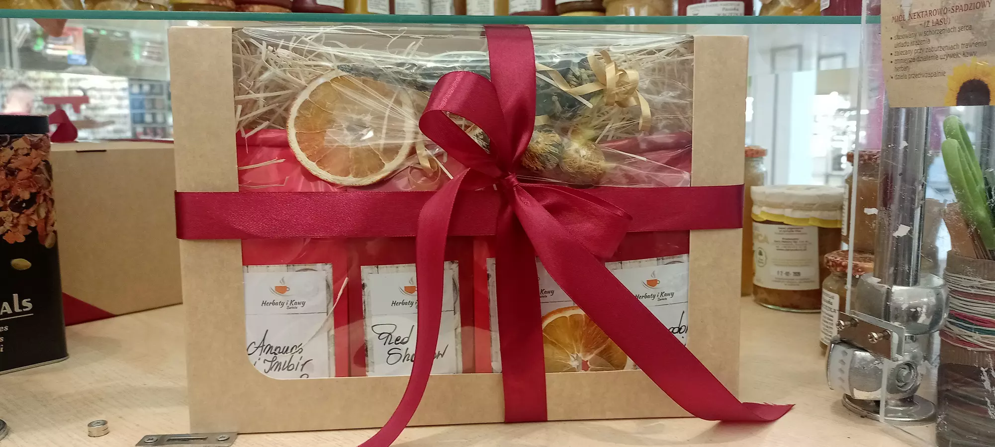 Prezent dla Mamy: zestawy herbat z opcją dostawy w całym kraju