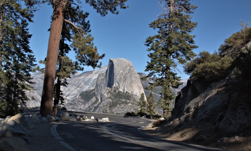 Image 14: ✈ Yosemite: 4-Day Adventure with Air & Hotel from Worldee
