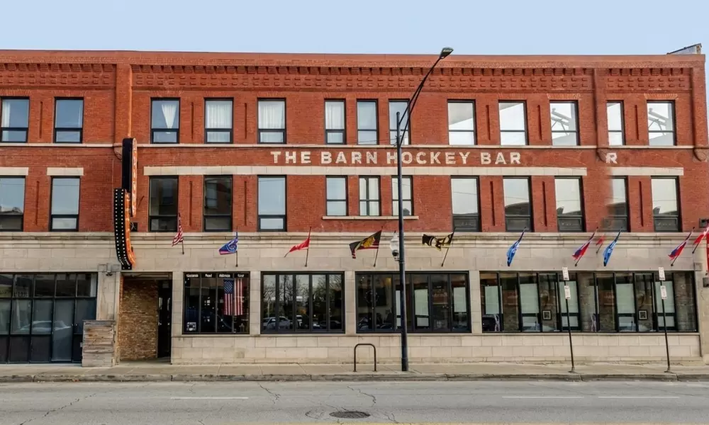 Experience 1 Hr Golf Sim and/or Pizza & Beer with Spend $20, $40, $100