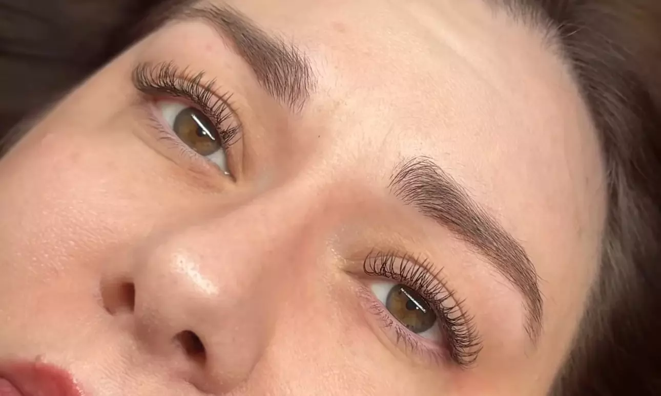 Full Set of Classic Eyelash Extensions w/ 3D, 6D Volumes, 2 Week Fill