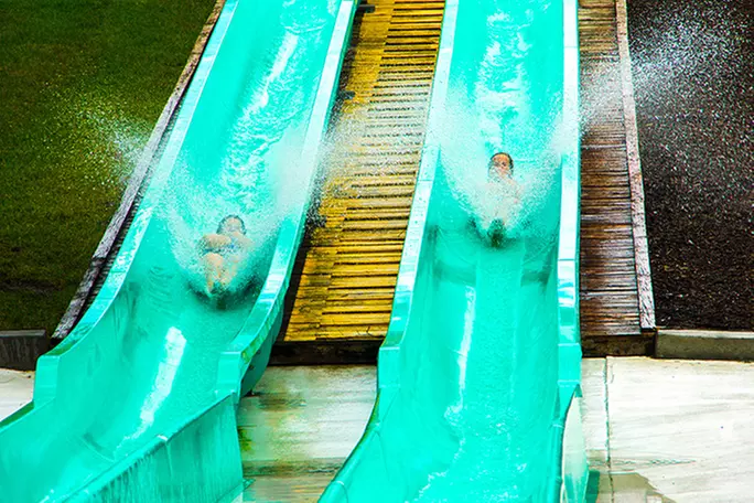 LIMITED TIME OFFER: Worlds of Fun Oceans of Fun - Up to 50% Off