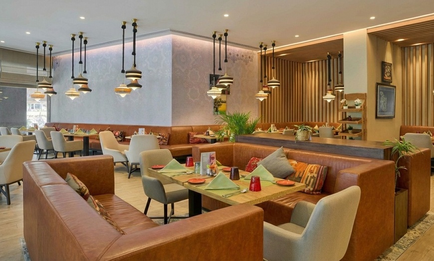 Image 5: Breakfast Buffet + Beverages & Pool Access for a Child, Up To 4 Adults