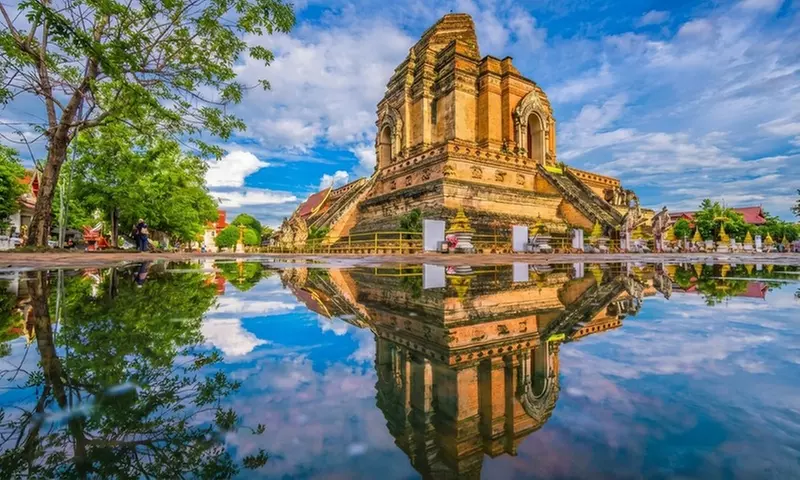 ✈ 10-Day Bangkok, Chiang Mai & Phuket Vacation with Air