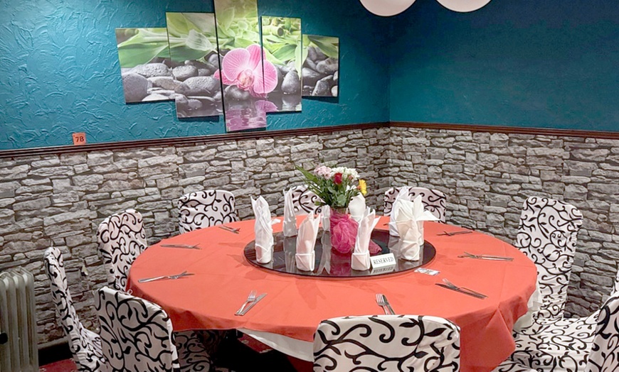 Image 2: Taste Authentic Indian, Asian & Curry Food w/ £30, £50 or £70 Voucher